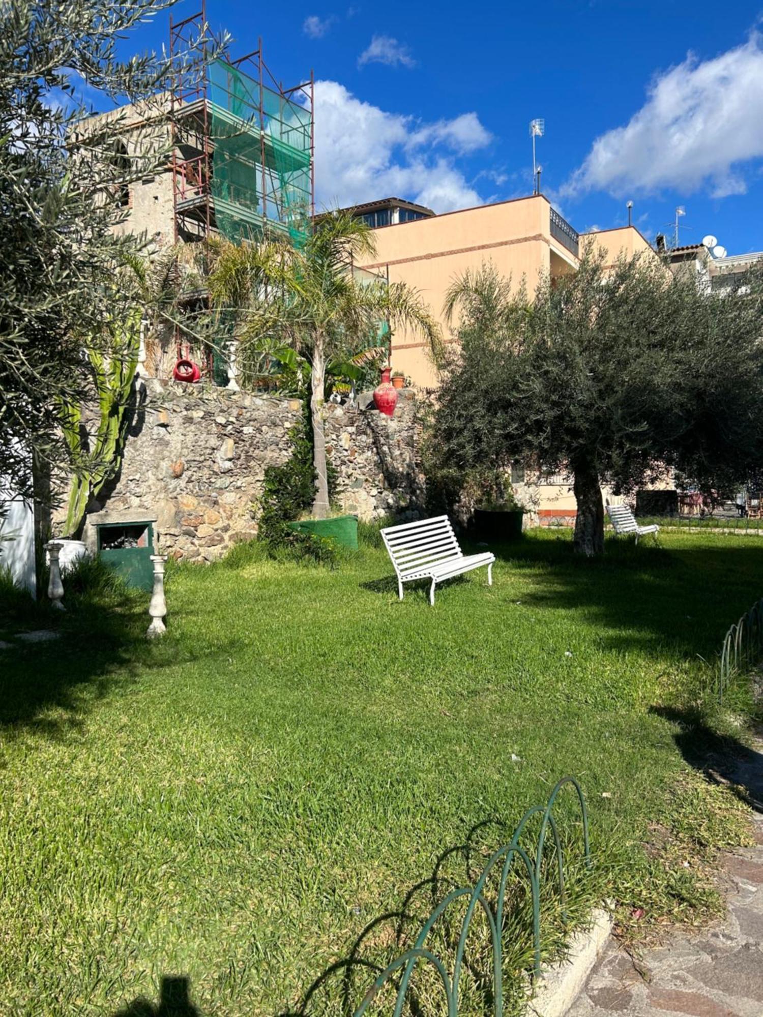 Summerhouse Mazzeo Esterno foto